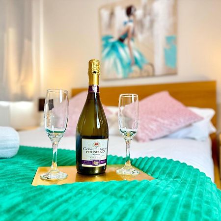 Horizon House, Stunning 2-Bedroom Flat 1, Parking, Netflix, Oxford Buitenkant foto