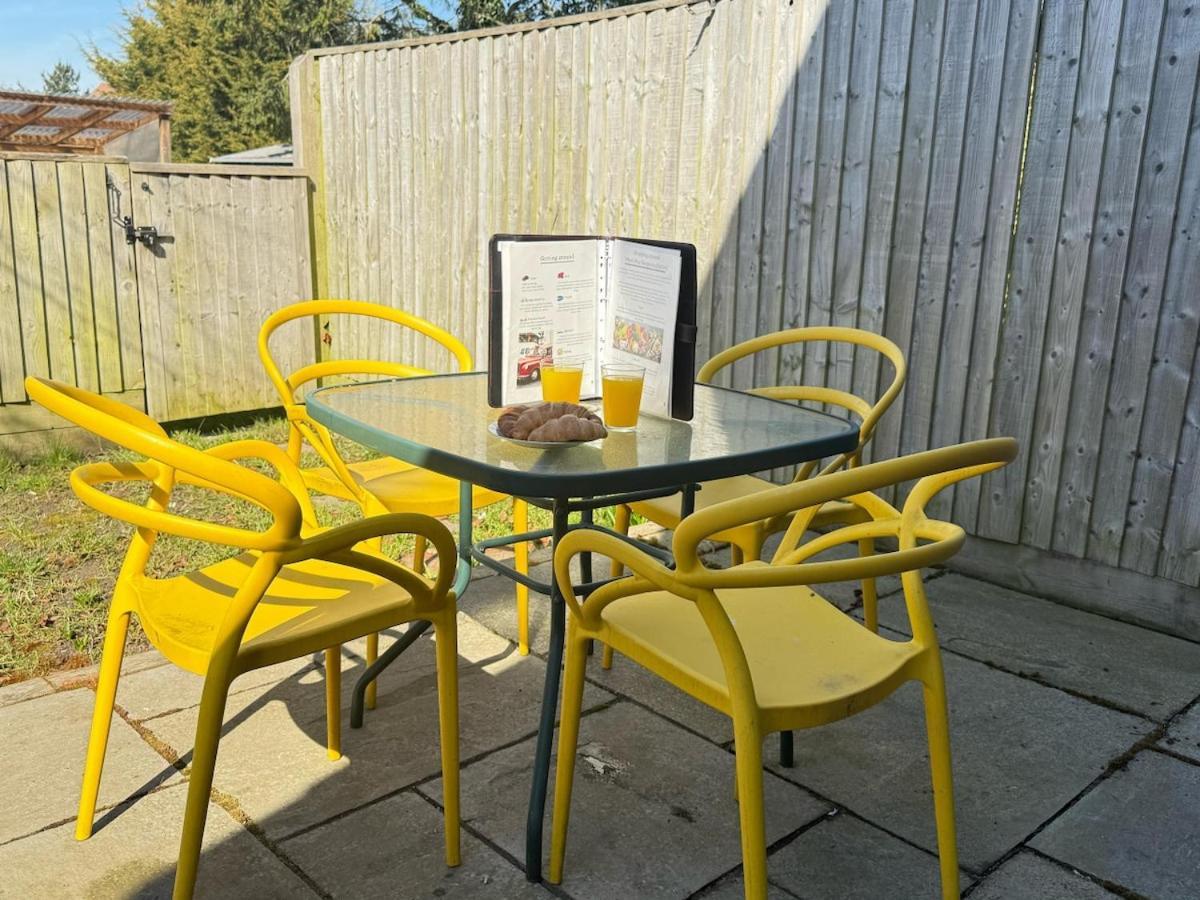 Horizon House, Stunning 2-Bedroom Flat 1, Parking, Netflix, Oxford Buitenkant foto