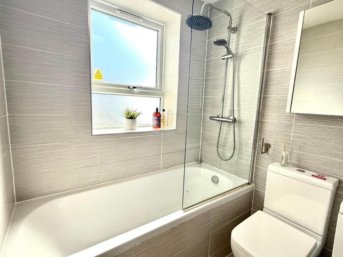 Horizon House, Stunning 2-Bedroom Flat 1, Parking, Netflix, Oxford Buitenkant foto