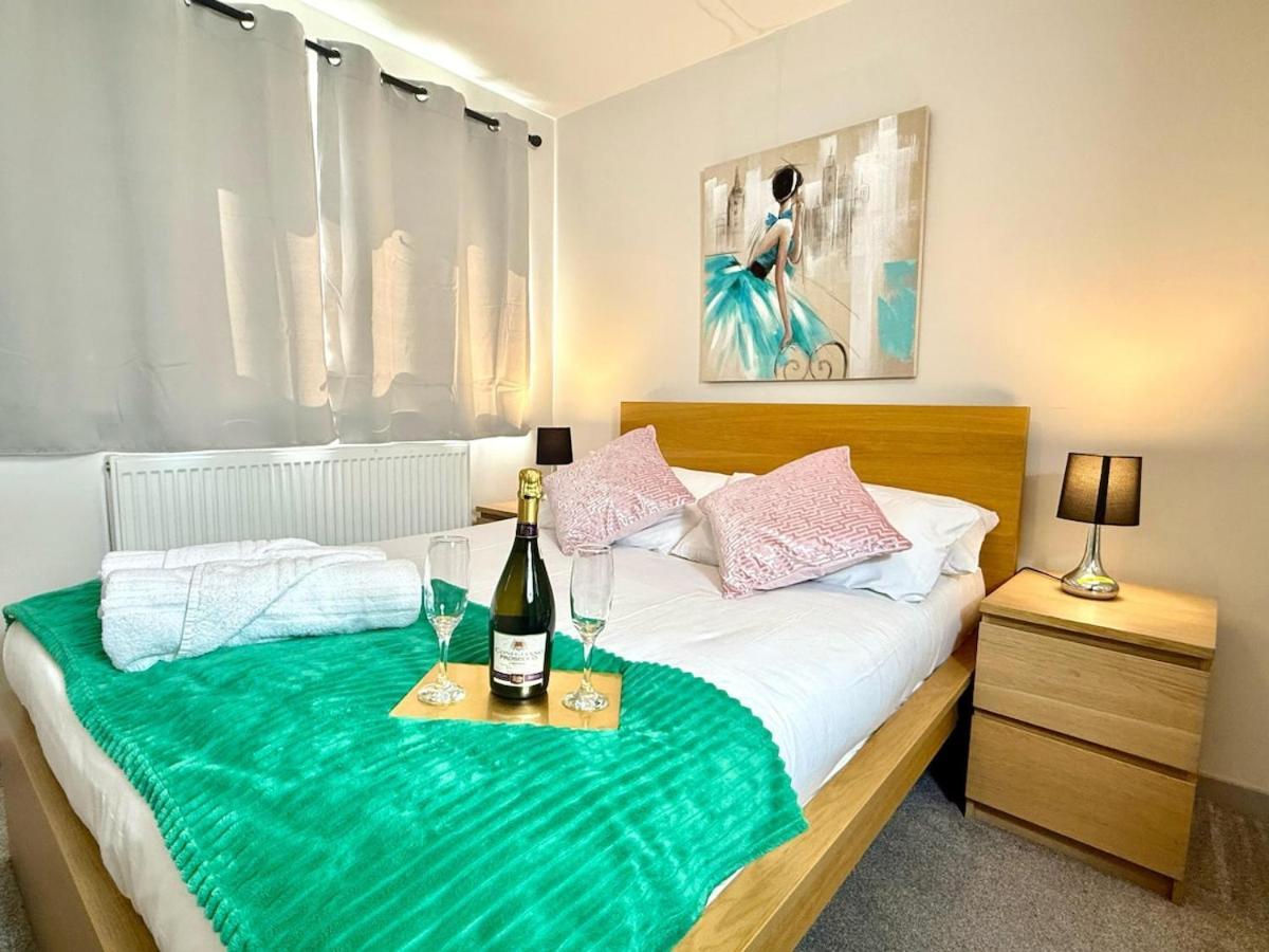 Horizon House, Stunning 2-Bedroom Flat 1, Parking, Netflix, Oxford Buitenkant foto